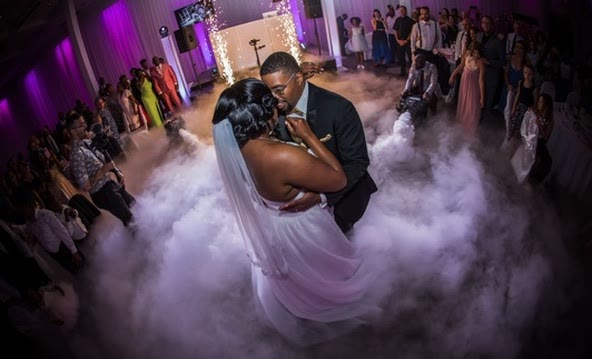 Première danse sur les nuages pendant un mariage créole